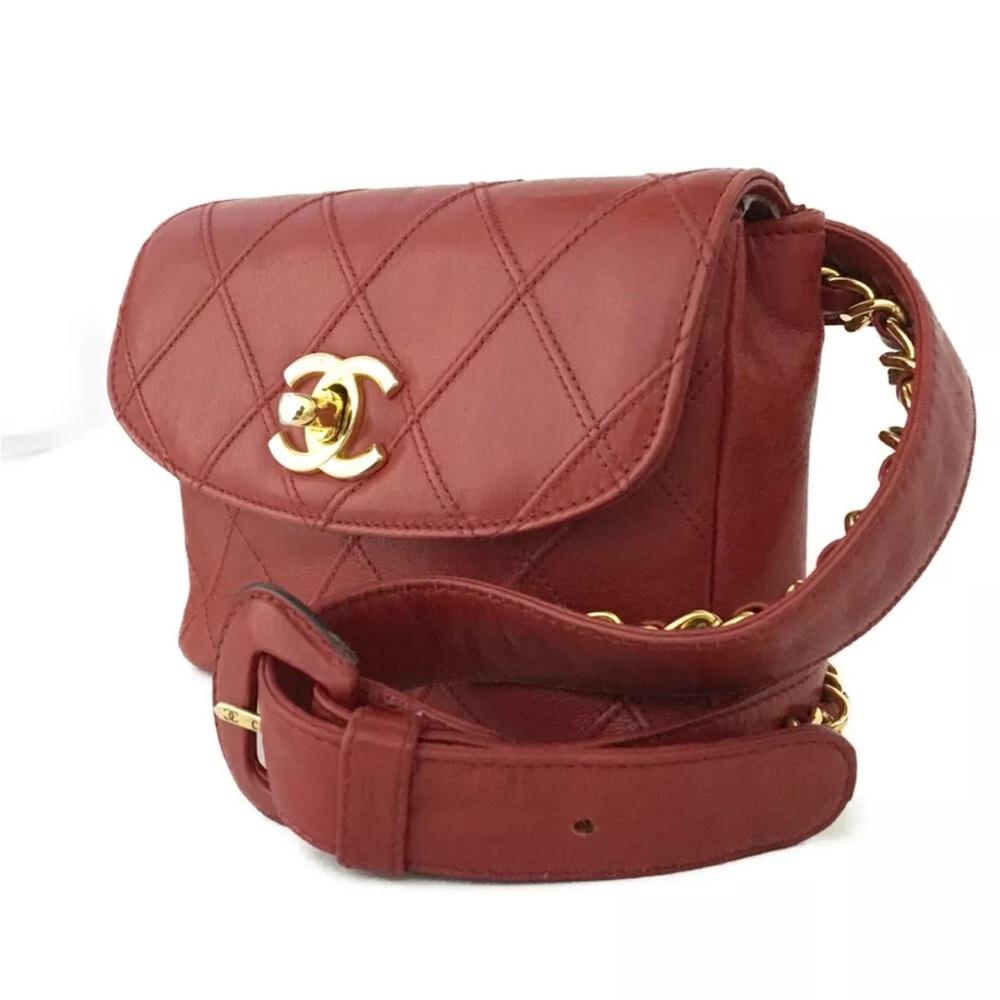 CHANEL Quilted Matelasse CC Logo Lambskin Waist Pouch Bum Bag Red Size 70 - Picture 3 of 11